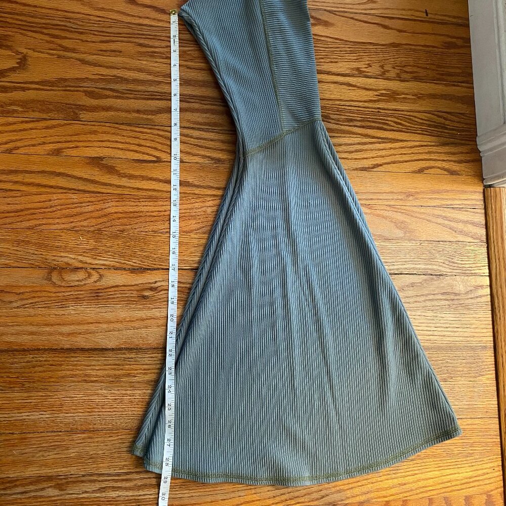 Sonny Ribbed Flare Pant Olive Small - Picture 5 of 5